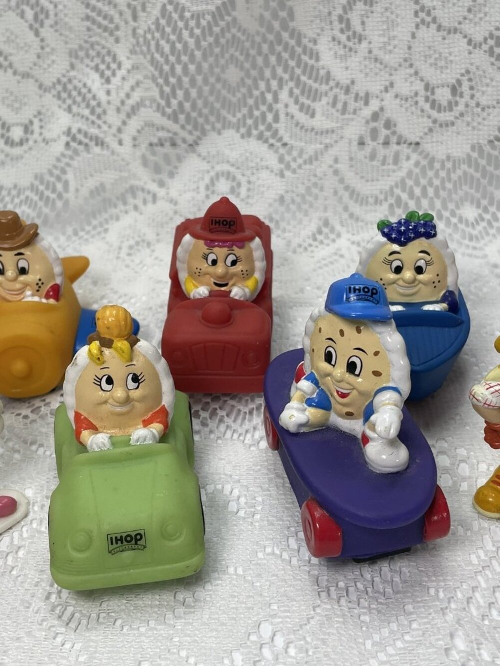 Vintage Lot Of 8 IHOP Restaurant PVC Toy Figures Driving Cars from 1996 - Picture 3 of 16
